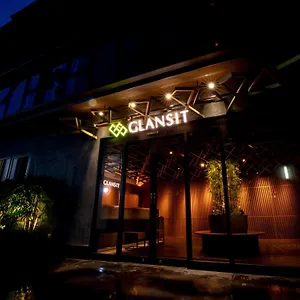 Hotel Cápsula Glansit Kawaramachi